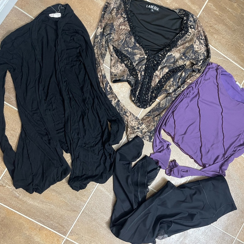 Bundles of women clothes sz small